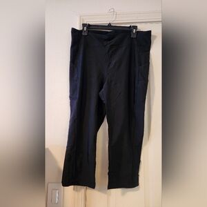 Torrid Black Cropped/Capri Swim Pants W/ Two Pockets Size 2